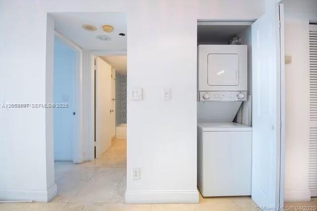 Building Photo - 770 Claughton Island Dr