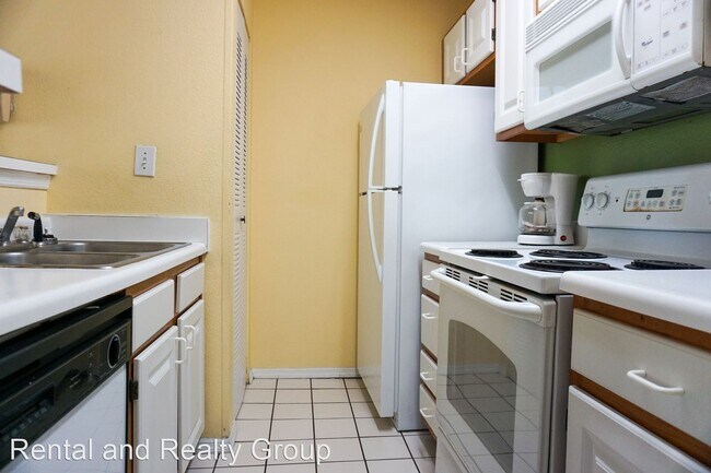 Building Photo - 4140 Enchanted Oaks Cir