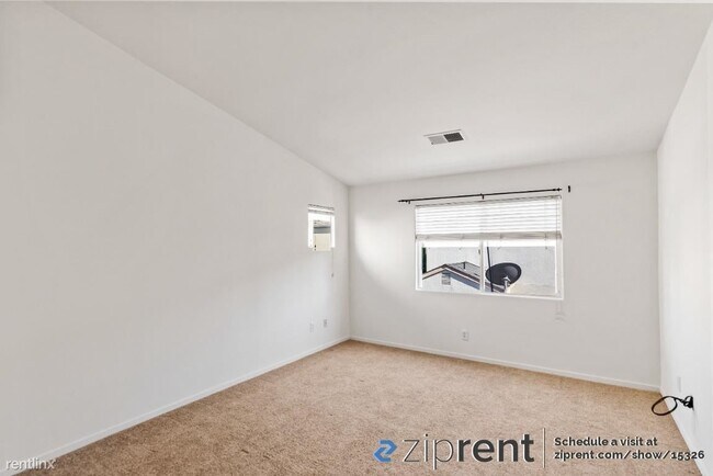 Building Photo - 3 br, 2.5 bath House - 436 Knollcrest Aven...