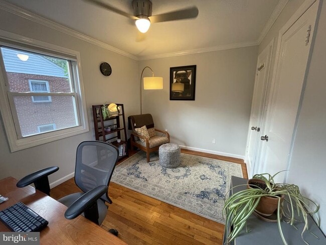 Building Photo - 2221 Arlington Terrace