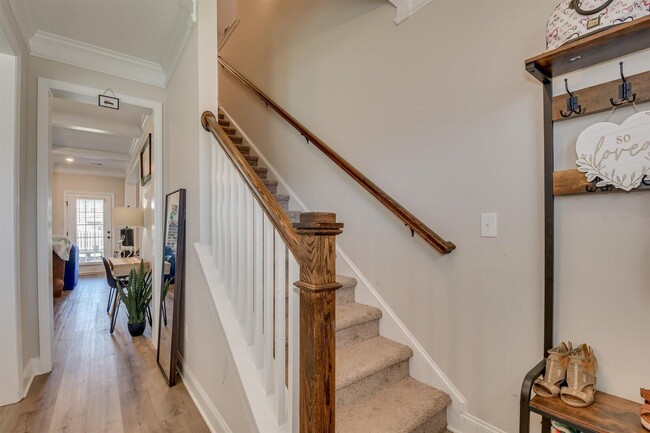 Building Photo - 6007 Bakerville Ln