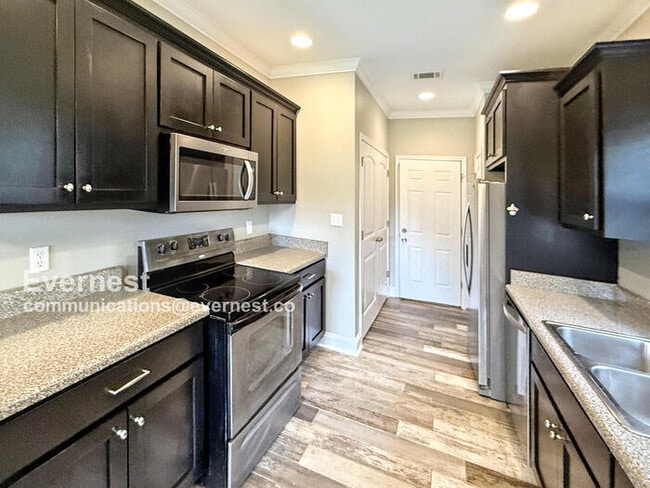 Building Photo - 255 Earl Owens Dr