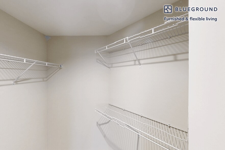 Building Photo - 7400 Center Ave