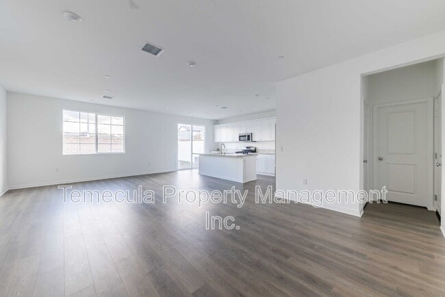 Building Photo - 29243 Victoria Bch Blvd