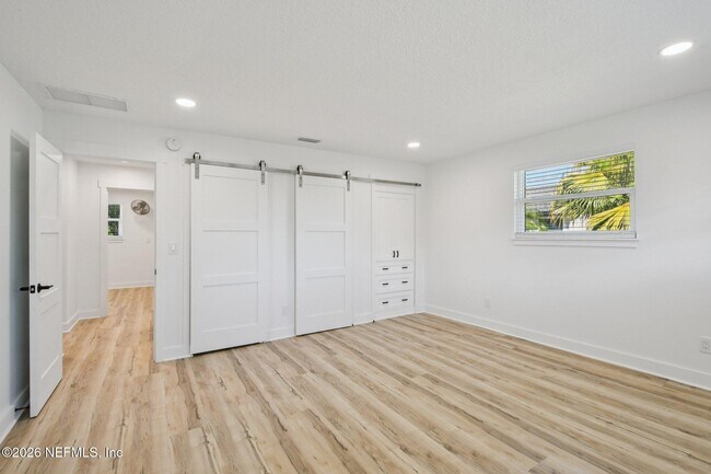 Building Photo - 3165 Creighton Forest Dr