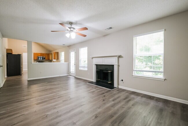 Building Photo - 4410 Reserve Hill Crossing