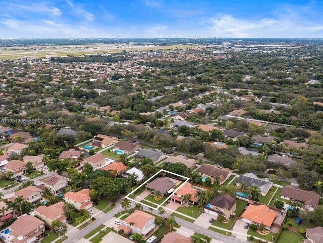 Building Photo - 14801 SW 154th Ct