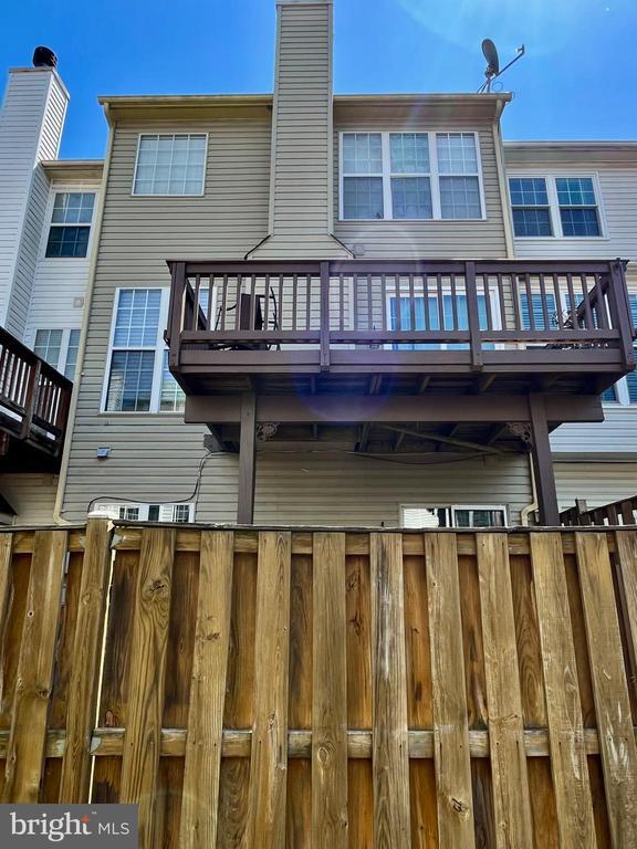 Building Photo - 7504 Lamoyne Ct