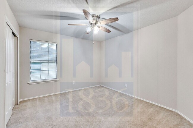 Building Photo - 1500 Gardena Canyon Dr