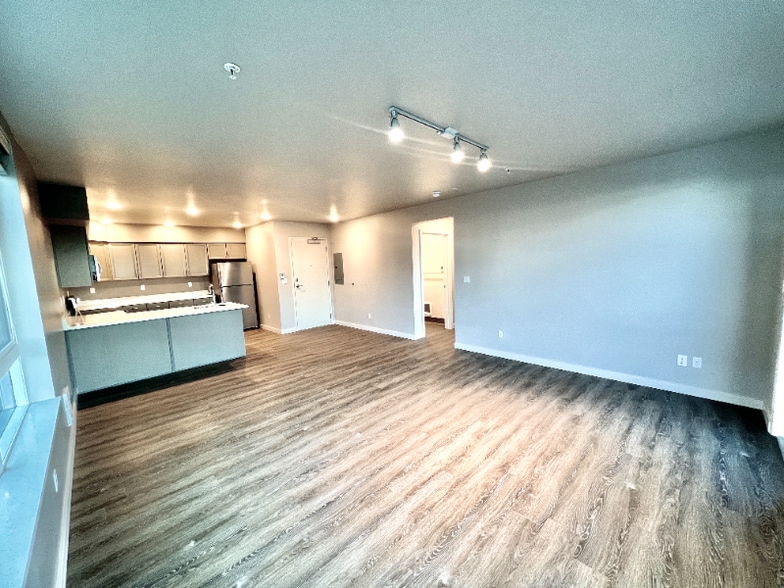 Building Photo - 2330 Yakima Ct