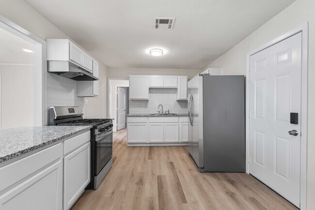 Building Photo - 3817 Lasker Ave