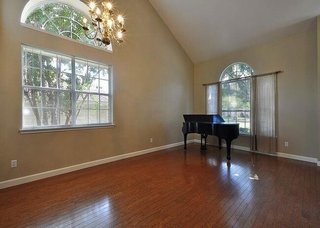 Building Photo - 6150 Jumano Ln