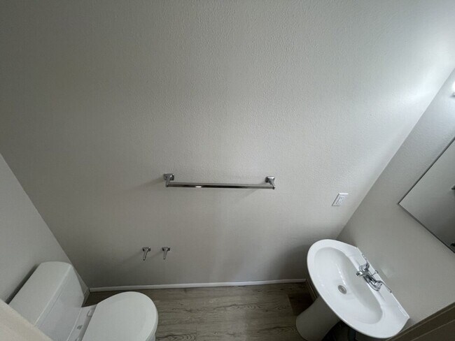 Building Photo - Coming Soon! Beautifully Remodeled 3-Bedroom Home with Fenced Yard & Covered Parking