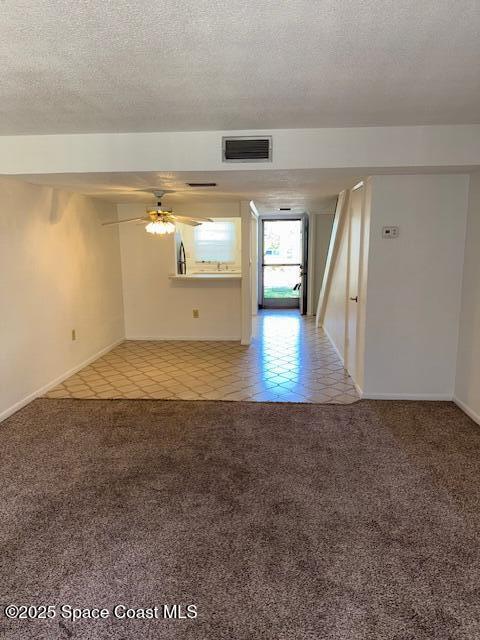 Building Photo - 2511 Country Club Dr