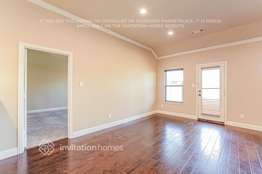 Building Photo - 215 Range Rd