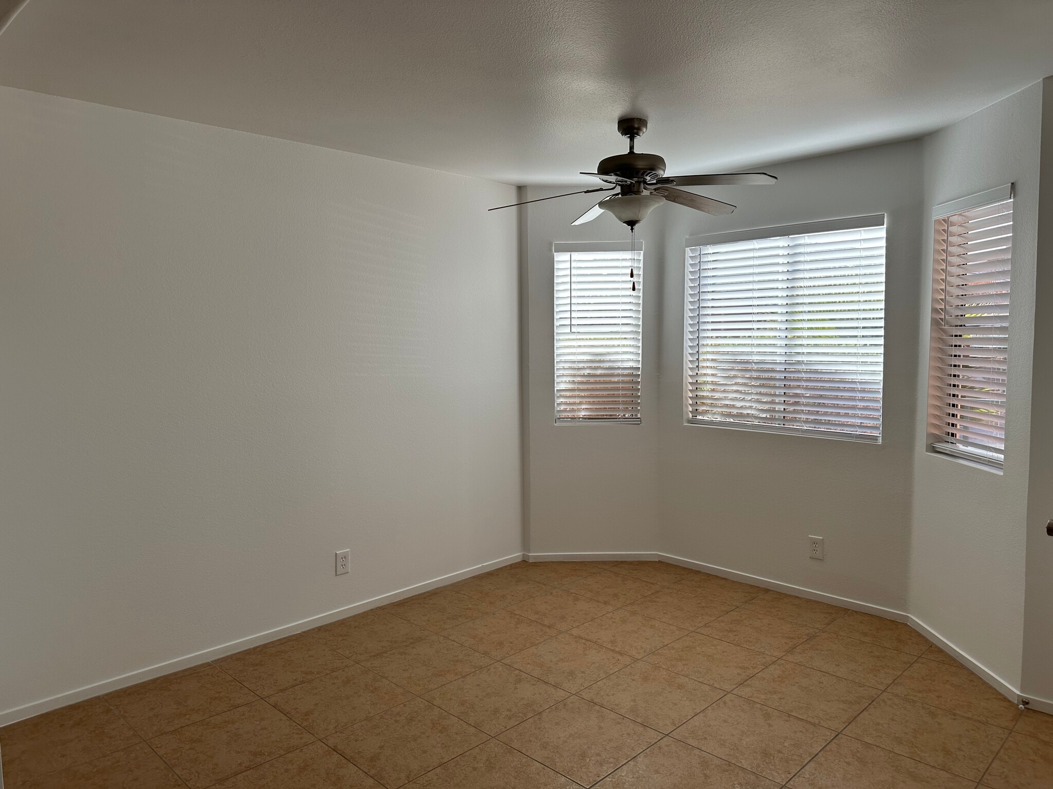 Building Photo - 874 Mesquite Springs Dr