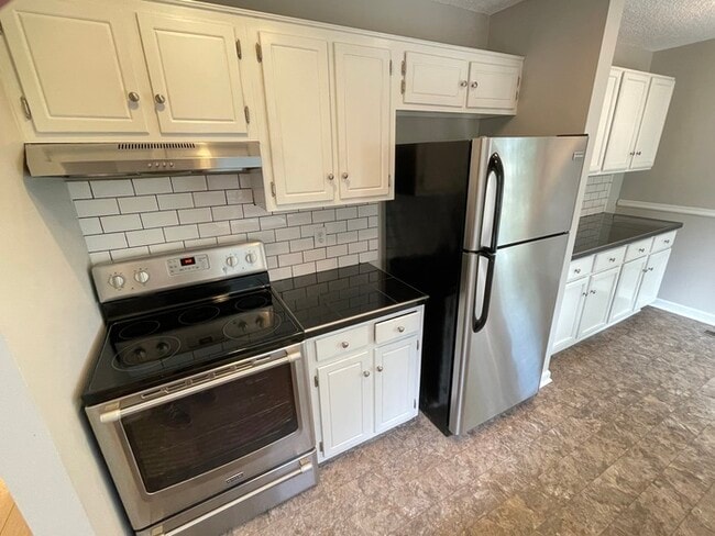 Building Photo - South Nashville off Nolensville Rd close t...
