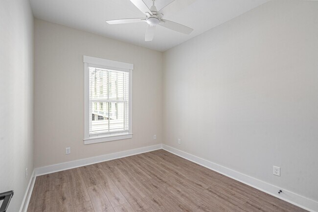 Building Photo - 1409 Jefferson St