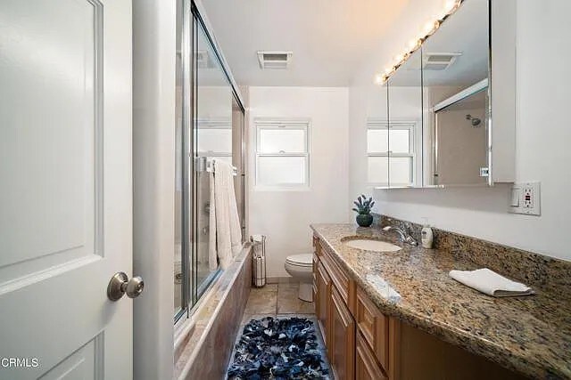 Building Photo - 748 N La Jolla Ave