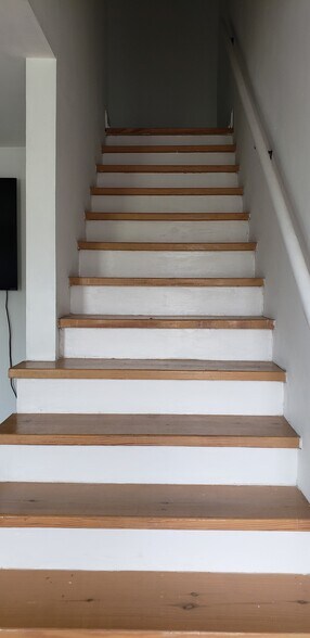 Building Photo - 4916 Hawaii Blvd