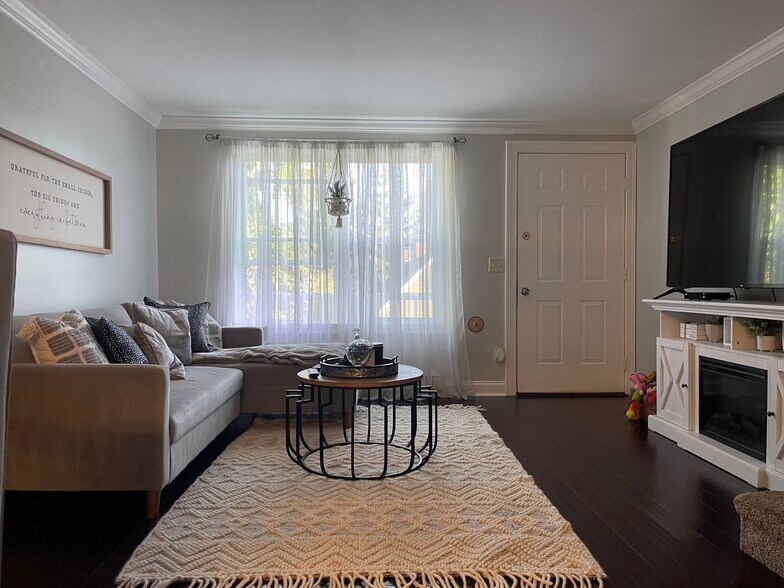 Building Photo - 35A Chilmark St