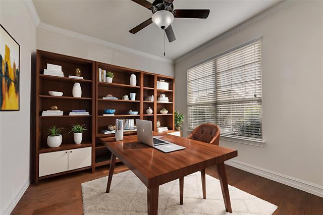 Building Photo - 2911 Redfern Dr