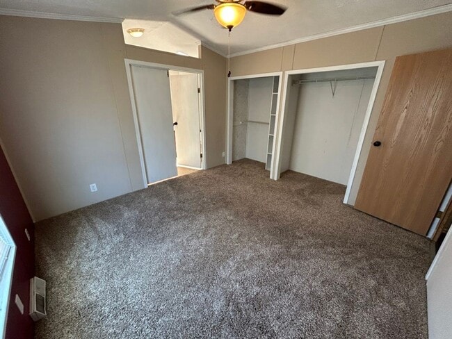 Building Photo - 3 Bedroom 2 Bath High-End Mobile Home with...