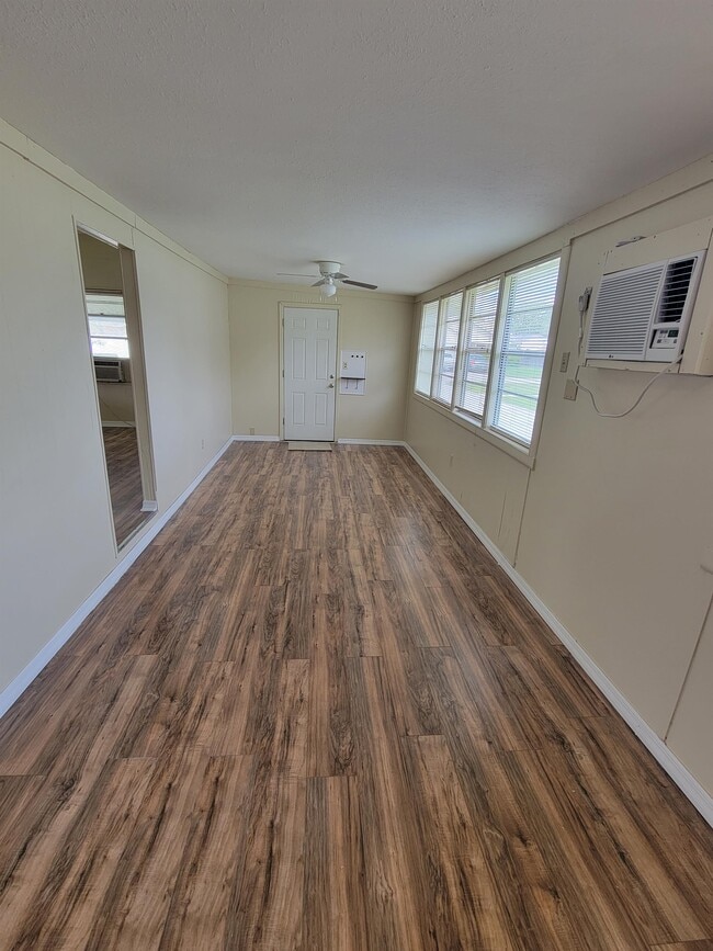 Building Photo - 2021 17th St