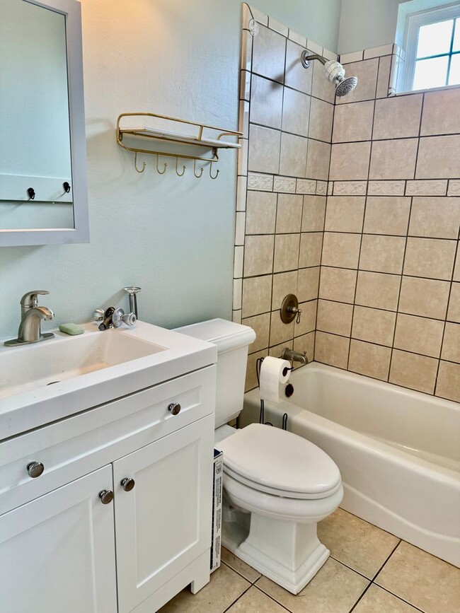 Building Photo - Unique Horse property with 2 units