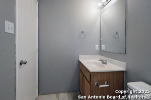 Building Photo - 3515 Alamo Grns