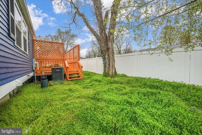 Building Photo - 3206 Shaw Park Ct