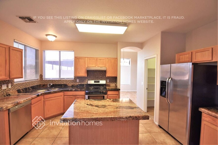 Building Photo - 3219 W Maldonado Rd