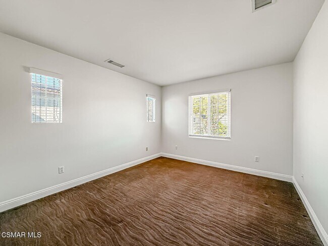 Building Photo - Beautiful Light and Bright Dos Vientos Home featuring 4 Bedrooms + 3 Bathrooms