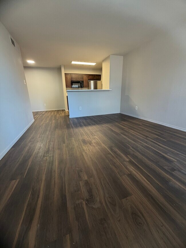 Building Photo - 10001 Westpark Dr