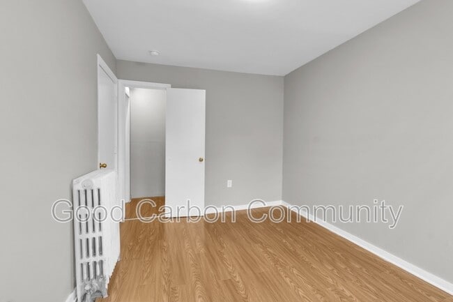 Building Photo - 1015 Amherst St