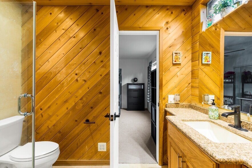 Building Photo - 7130 Gateshead Way