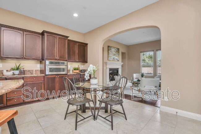 Building Photo - 1587 California Trail