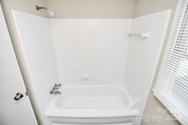 Building Photo - 4736 Cinderella Rd