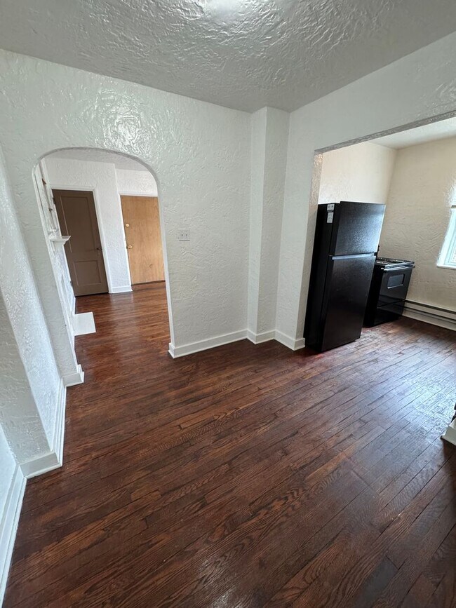 Building Photo - 2901 Chartiers Ave