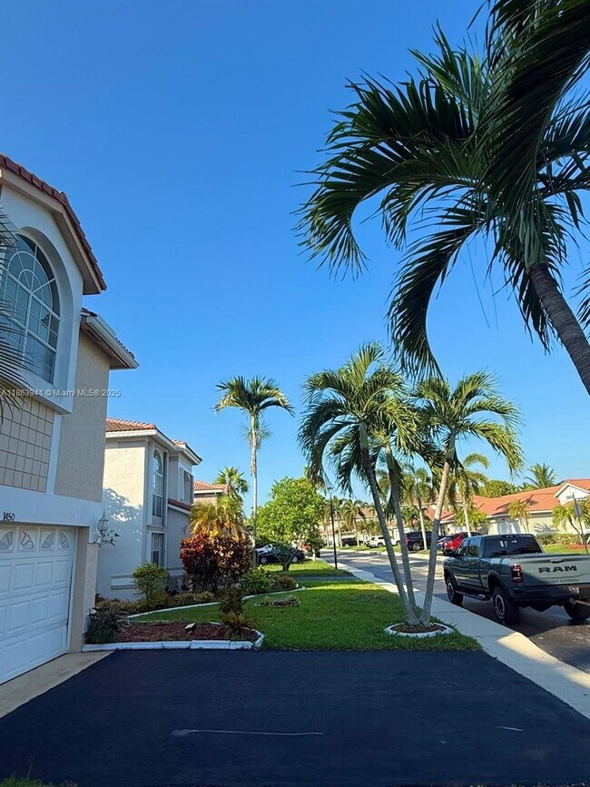 Building Photo - 1450 NW 129th Ave