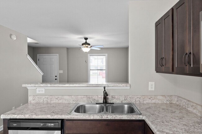Building Photo - 299 Smithson Ln
