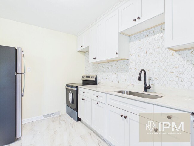 Building Photo - Country Comfort, Modern Living | 3 Bedroom, 1 Bath, Eastern York School District