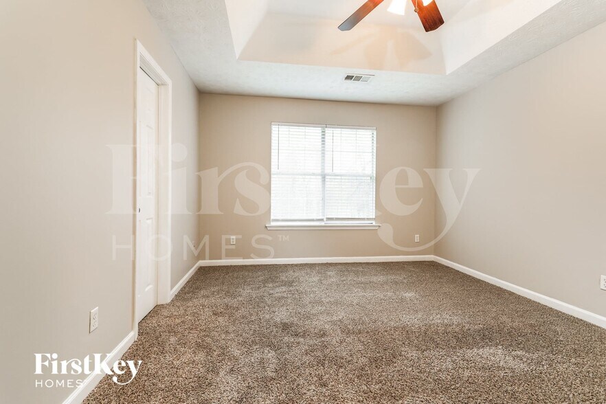Building Photo - 204 Whistleville Ct