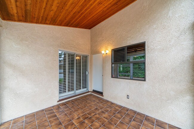Building Photo - Beautiful Rancho Palos Verdes Home