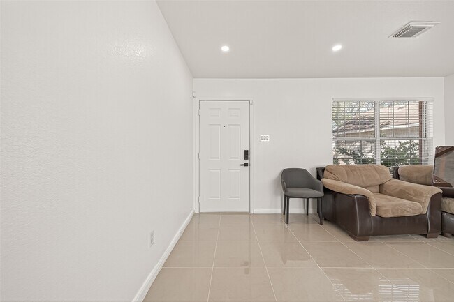 Building Photo - 15707 Crooked Arrow Dr