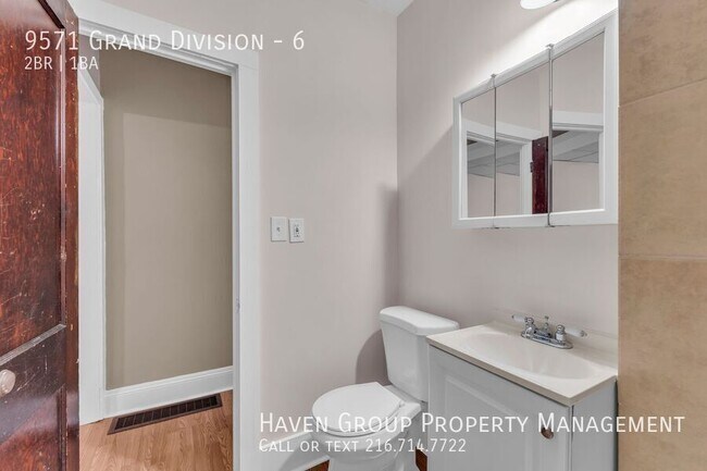 Building Photo - 9571 Grand Division Ave