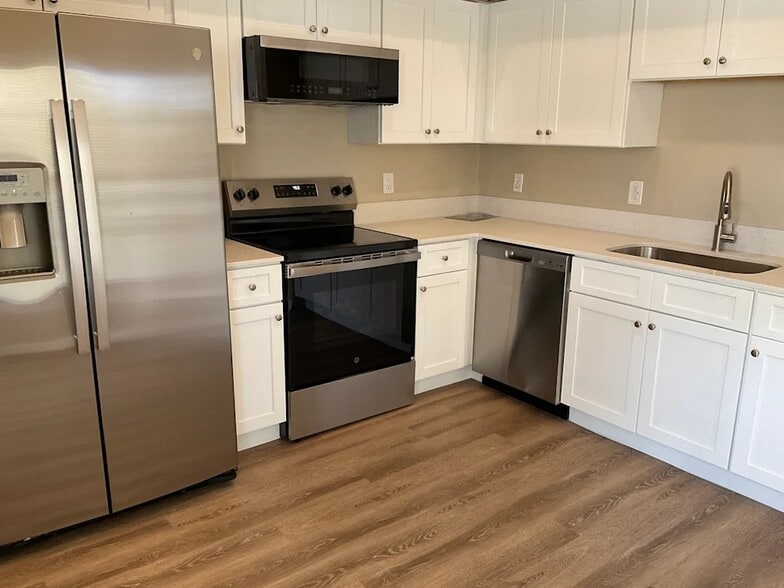 Building Photo - 1624 Elmstead Ct