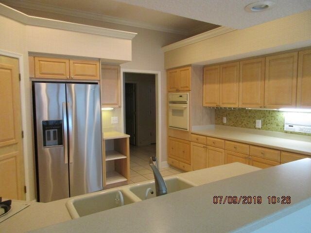 Building Photo - Lovely Queens Harbor Home with Dock