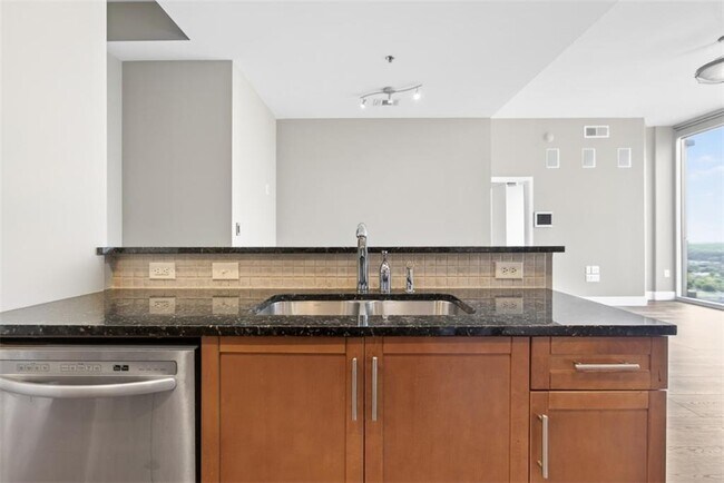 Building Photo - 855 Peachtree St NE