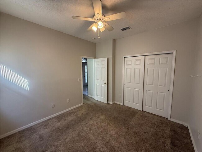 Building Photo - 1976 Willow Wood Dr